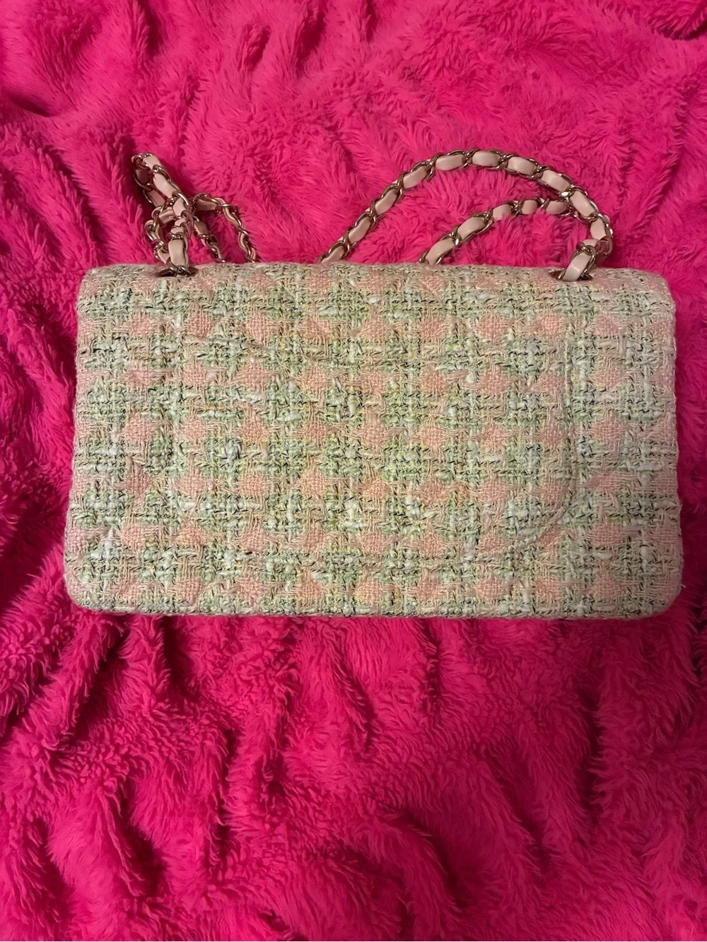 CHANEL Pastel Pink and Cream Tweed Shoulder Bag with Gold Chain